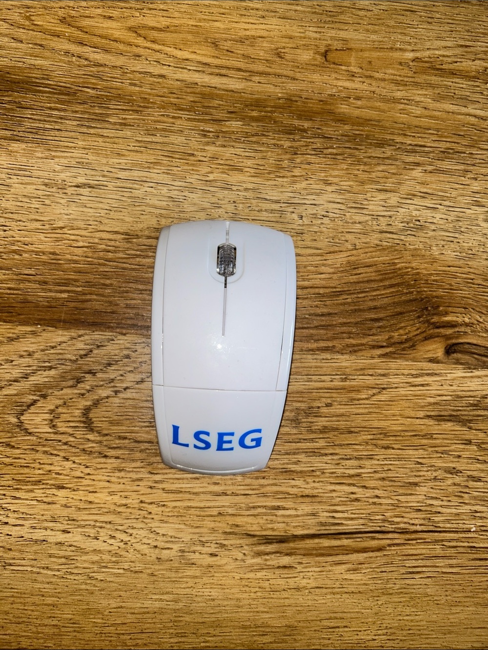 White Wireless Computer Mouse with Ambidextrous Design